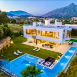 Luxury Villa holiday rental Nueva Andalucia