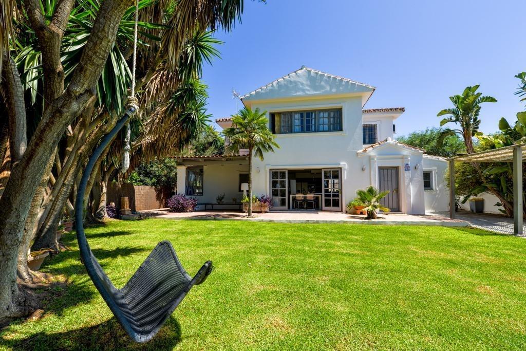 Villa in New Golden Mile - ANM-141/10888