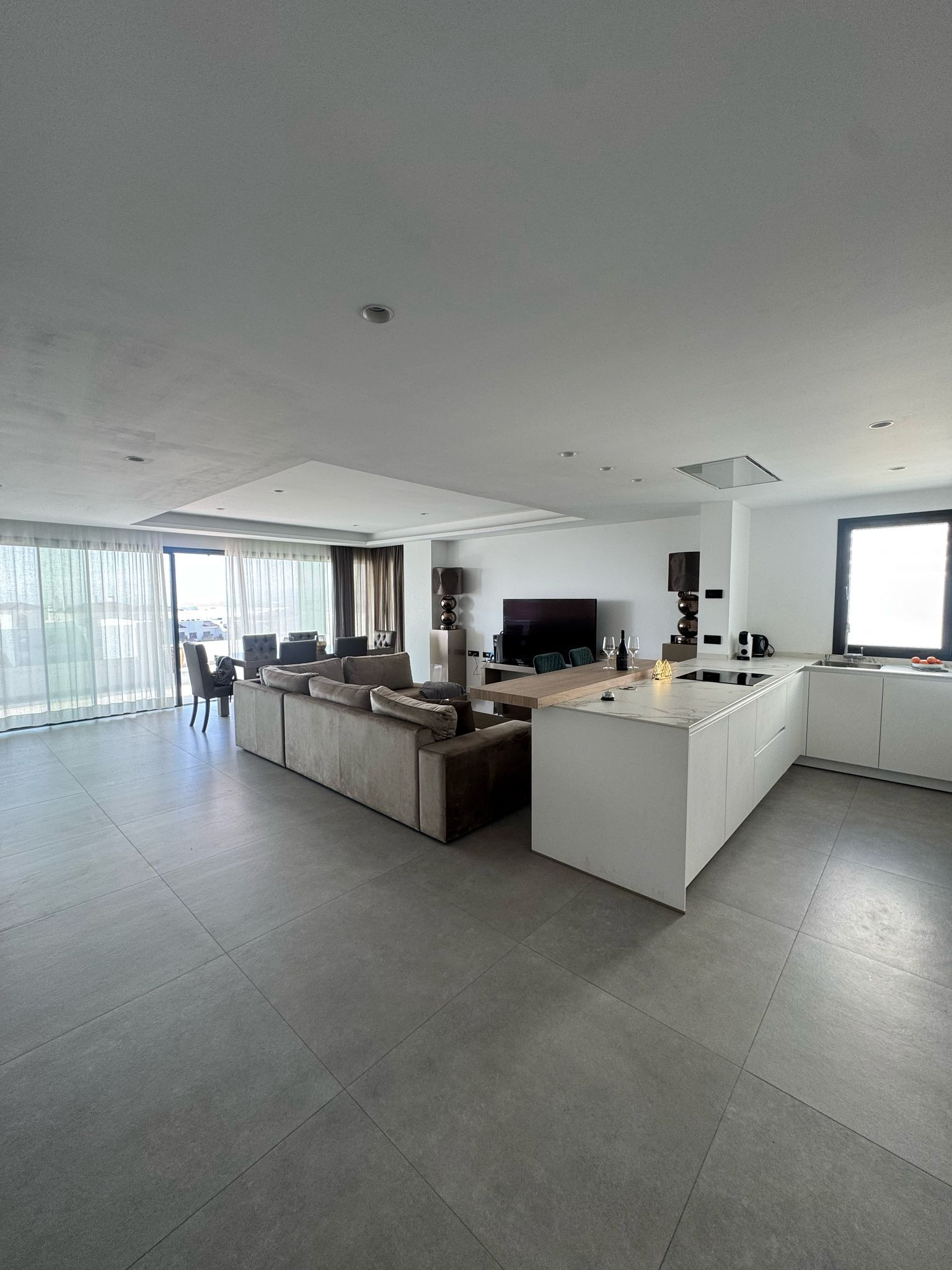 Apartment in Estepona - MH133L