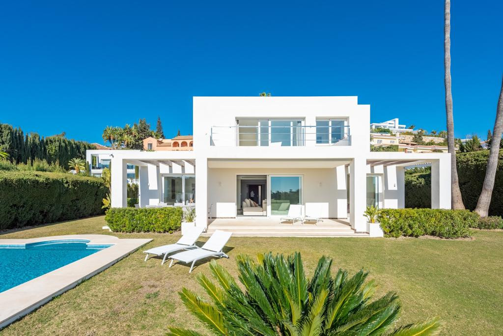 Villa in Estepona - MH14L
