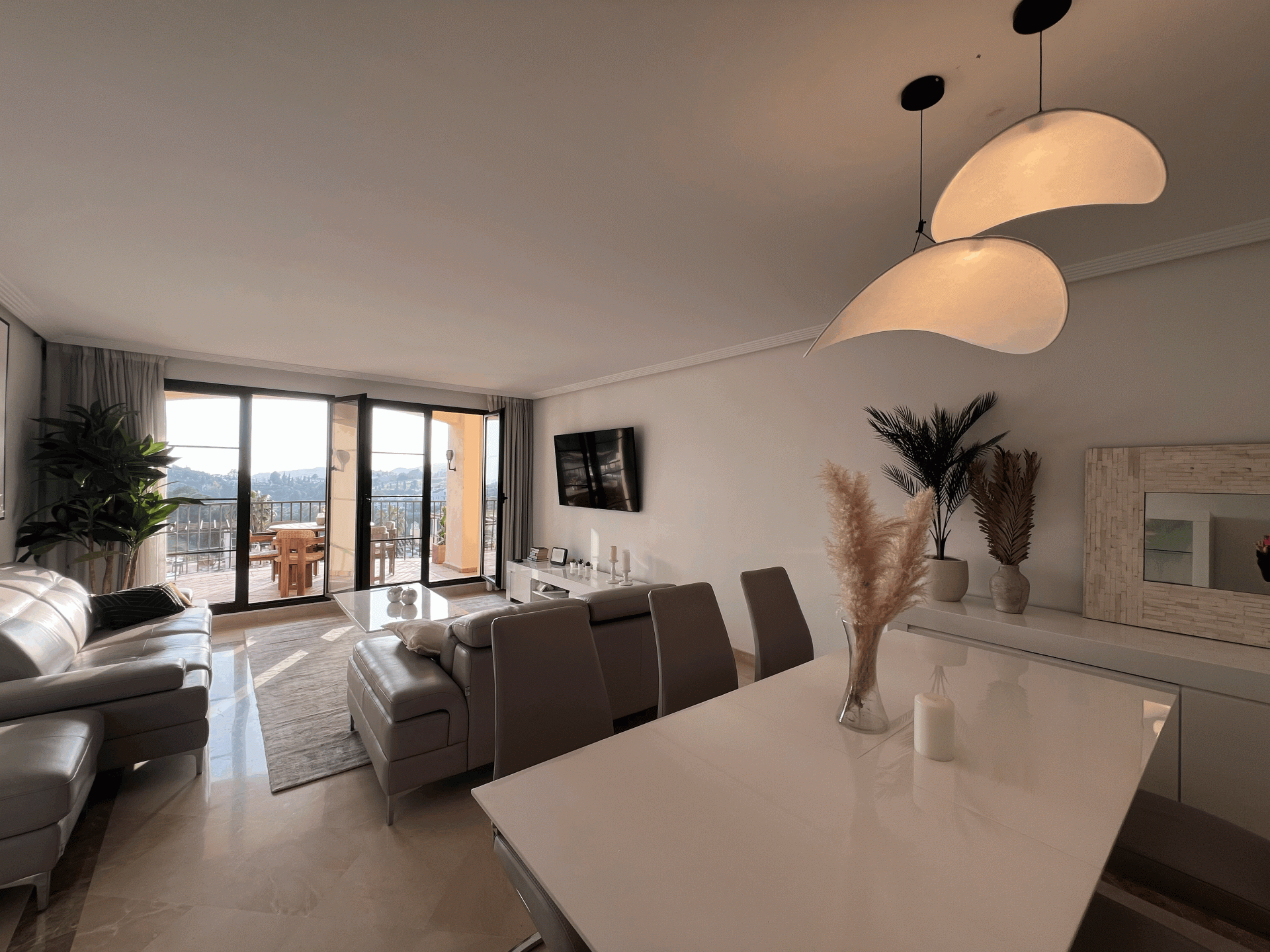 Apartment in New Golden Mile - MH160L