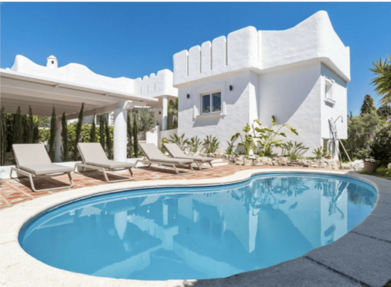 Villa in Las Chapas - MH171L