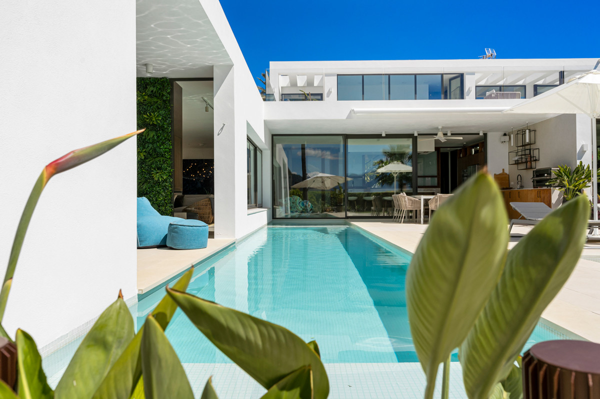 Villa in Benahavis - MH196L