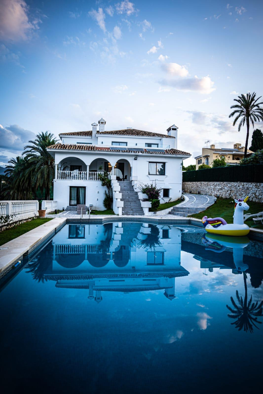 Villa in Nueva Andalucia - MH69L