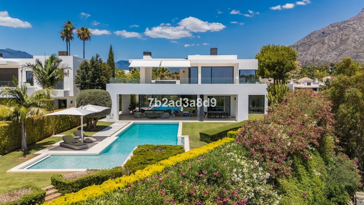 Villa in Marbella Golden Mile - R5051209