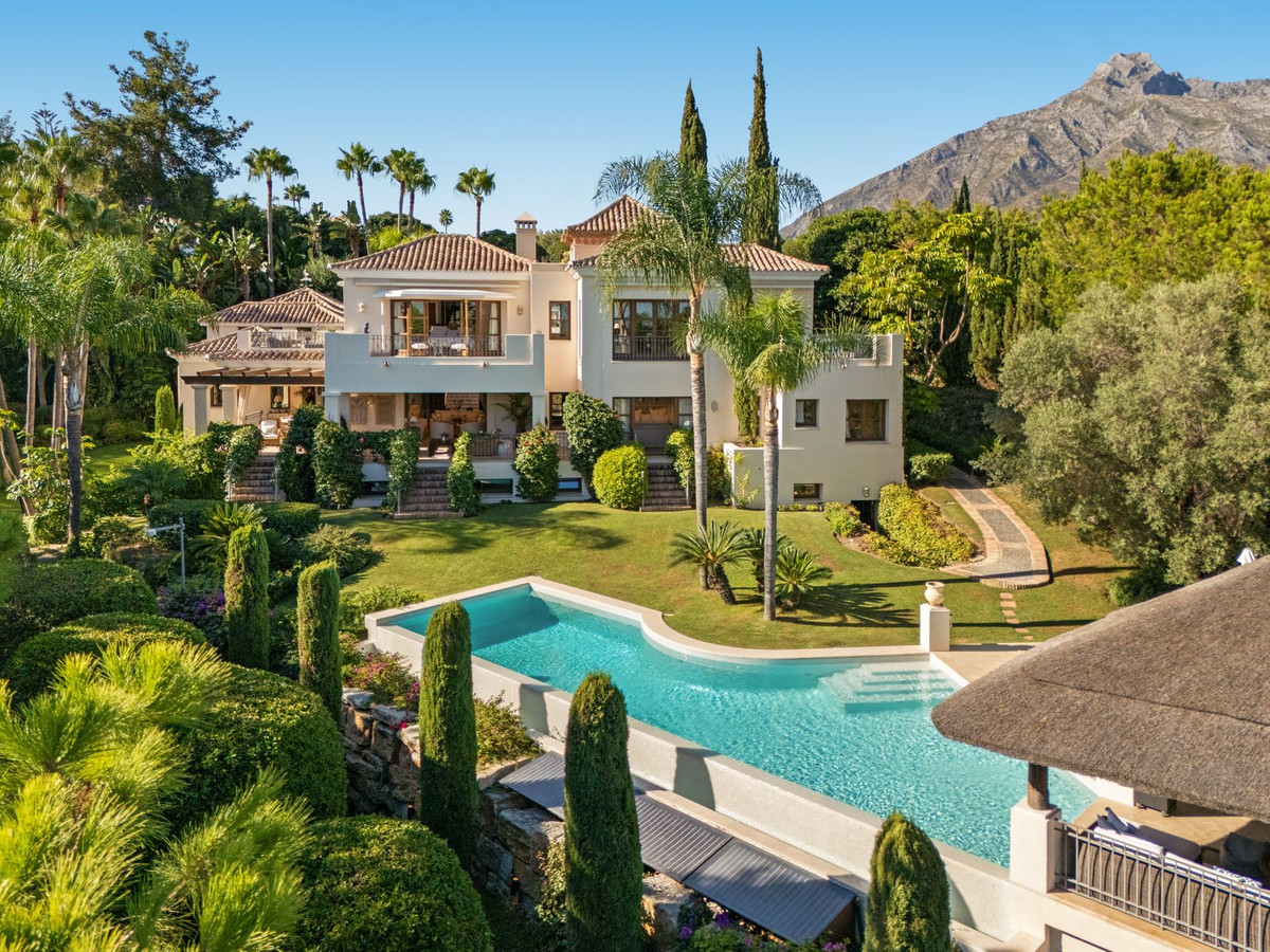 Villa in Marbella Golden Mile - R5188024