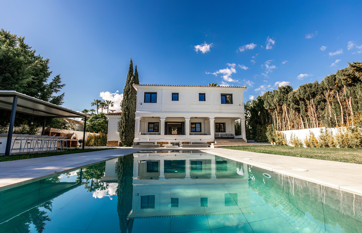Villa in Nueva Andalucia - R5256253-Rental