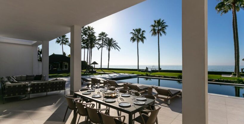 beachfront-villa-monteros-marbella