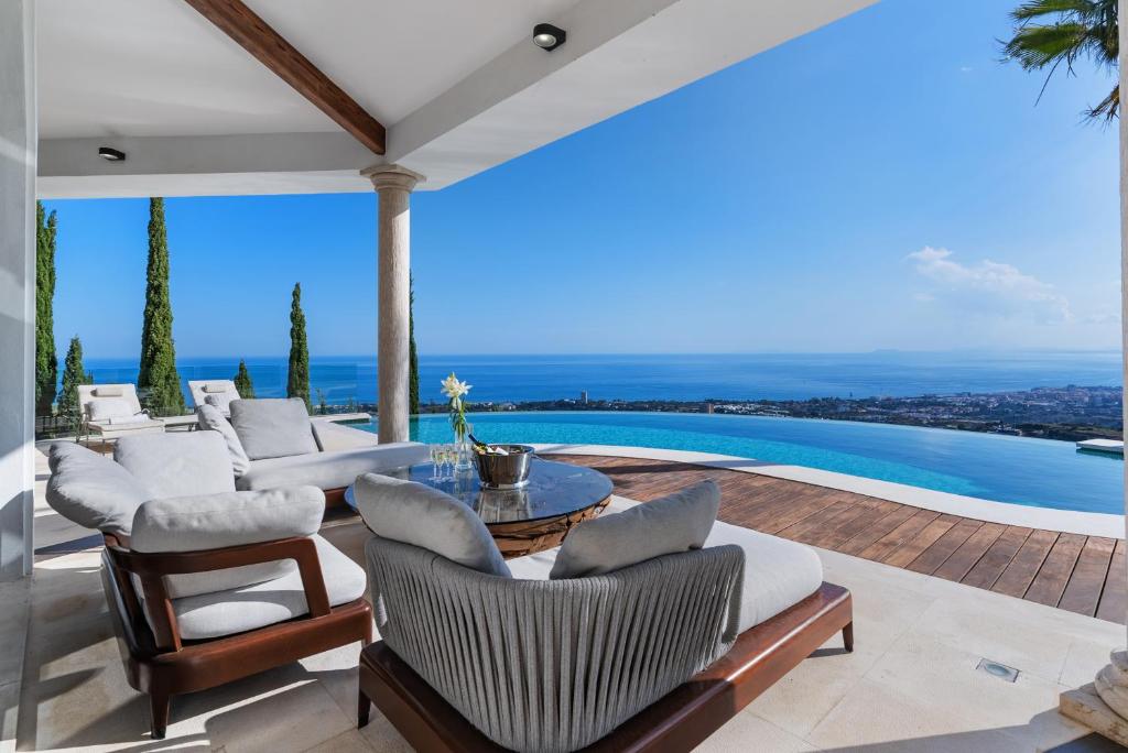 villas de lujo en alquiler marbella