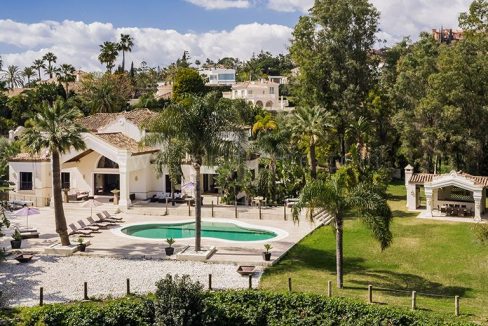 Luxury Golf Front Villa Nueva Andalucia - Marbella Luxury Rentals